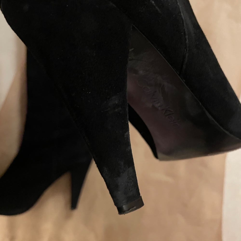 Calvin Klein Knee boot with buckle - Picture 3 of 4